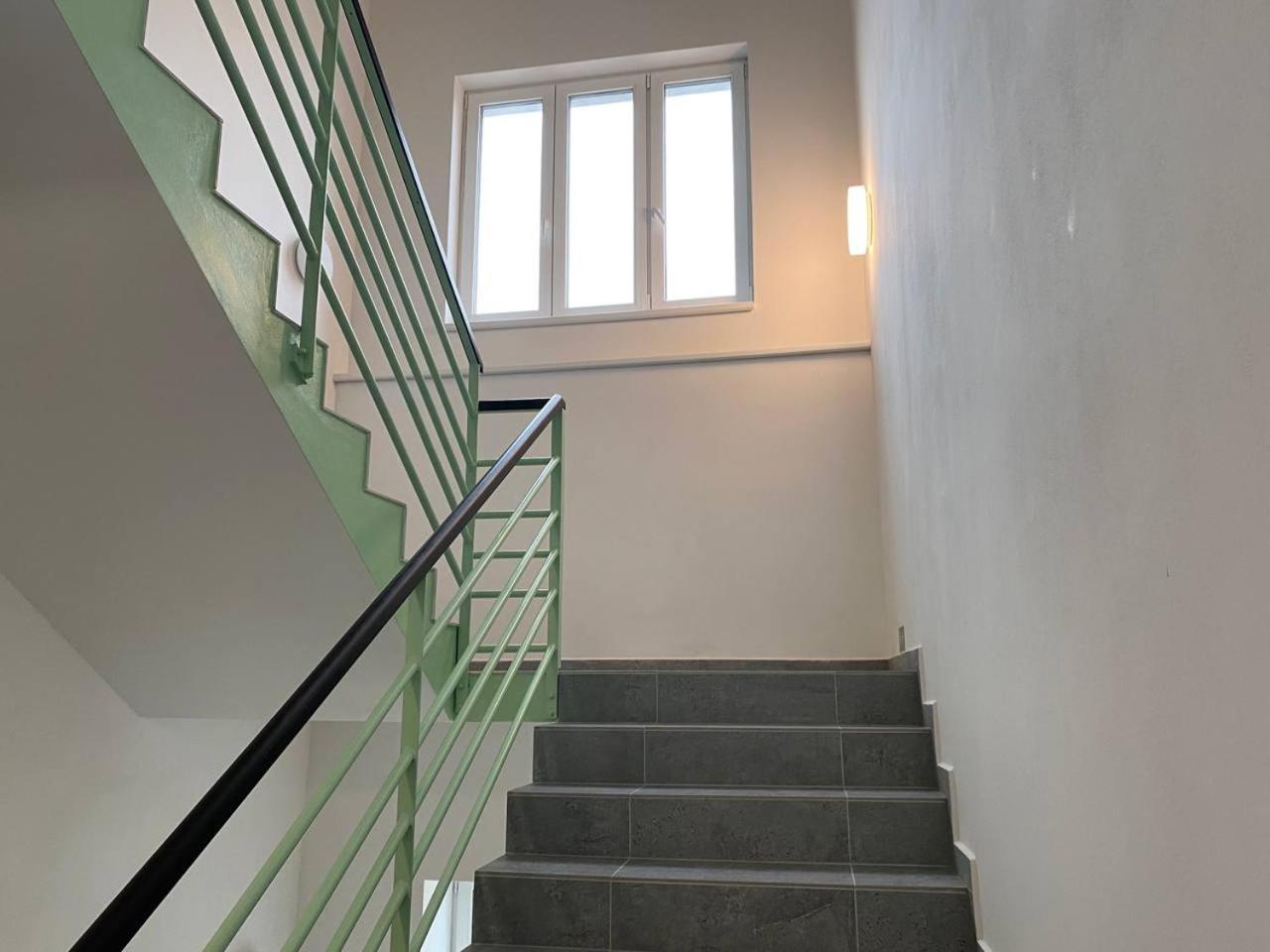 Ferienwohnung Perla Hradce 101 Hradec Králové Exterior foto
