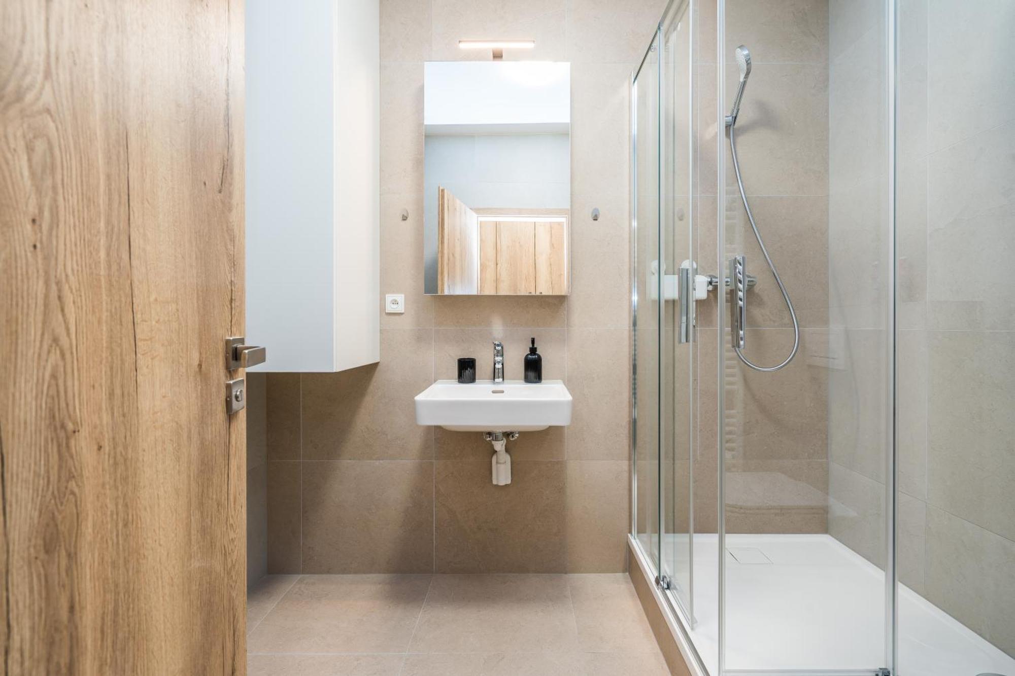 Ferienwohnung Perla Hradce 101 Hradec Králové Exterior foto